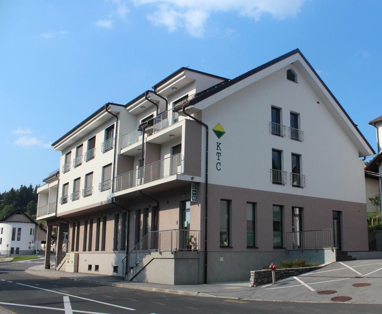 Hotel Oskar Hrib-Loski Potok Exterior photo